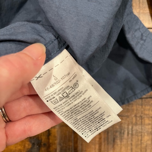 Banana Republic cotton Men's Blue Button-Up Shirt - Picture 4 of 4